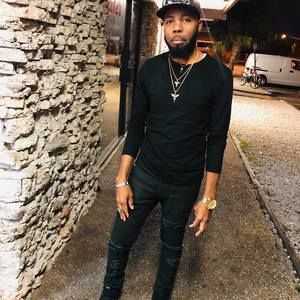 Meet your Posher, Alain